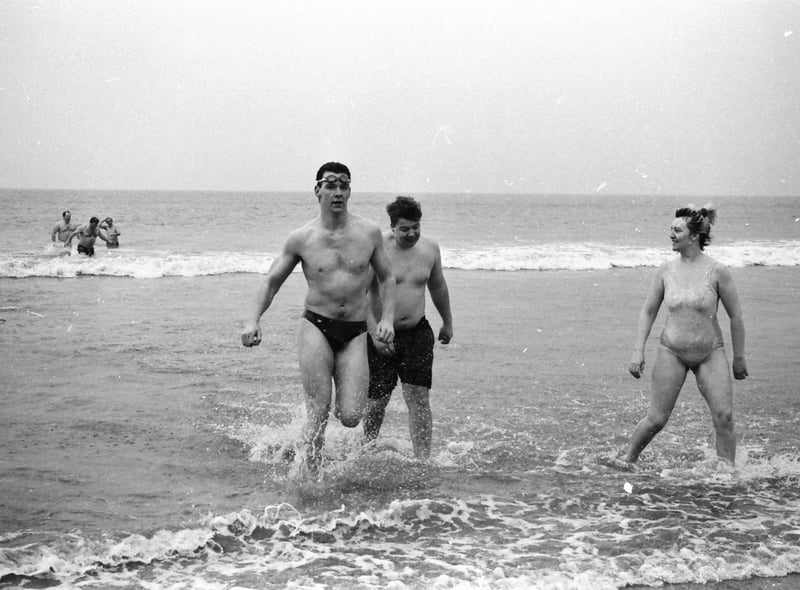 Lisfannon Christmas swim 1992