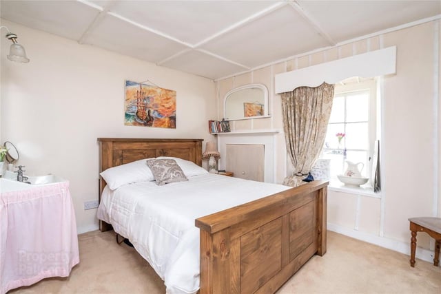 Mintiaghs Lodge is a remarkable Georgian property located in Drumfries in Inishowen and is on the market with Rainey Estate Agents.