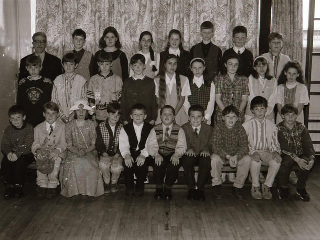 Confirmations from St. Columba's, Holy Child P.S, Chapel Road P.S, Dungiven Road P.S and Rosemount P.S back in 1995.