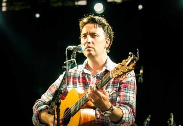 Paul Casey playing live.