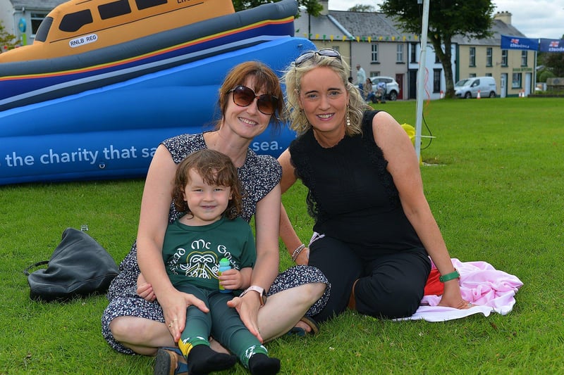 Locals Eibhlin and Claire Porter and Marion McLaughlin were at the Festival on the Green in Malin Town on Sunday afternoon last. Photo: George Sweeney. DER2331GS - 40