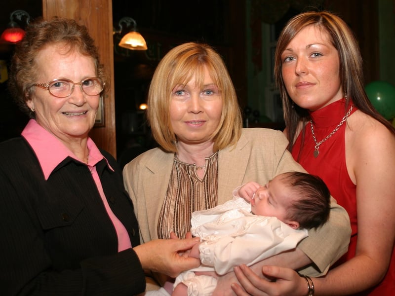Derry parties in October 2003