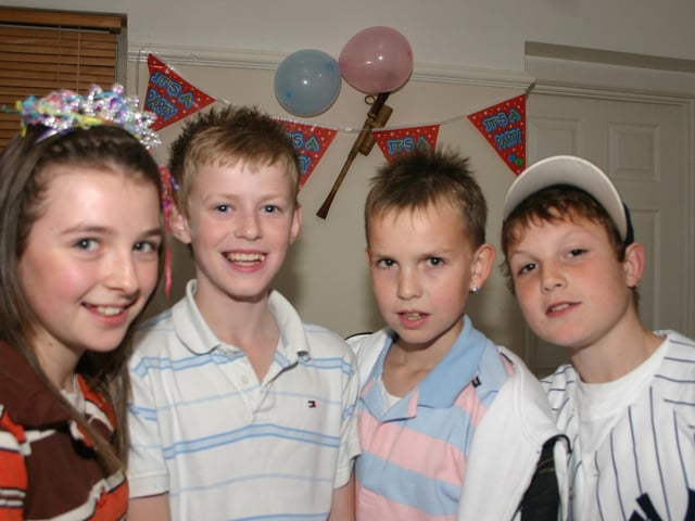 Natasha with the gang Sean Devine Barry O Donnell and Nathan Burley enjoying the party 9464dd : .