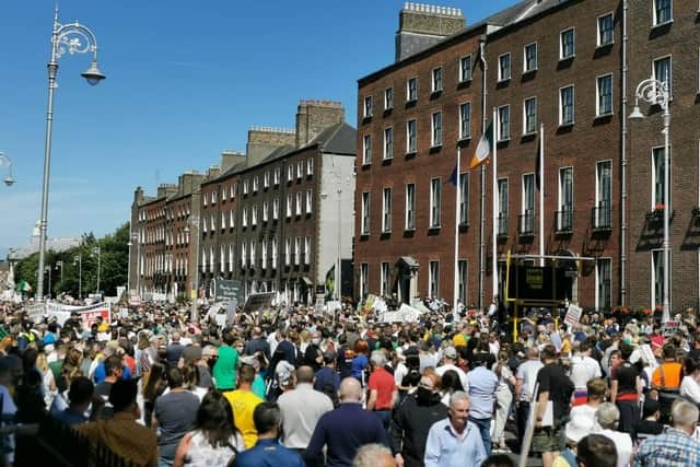 Crowds at a Defective blocks rally in Dublin.