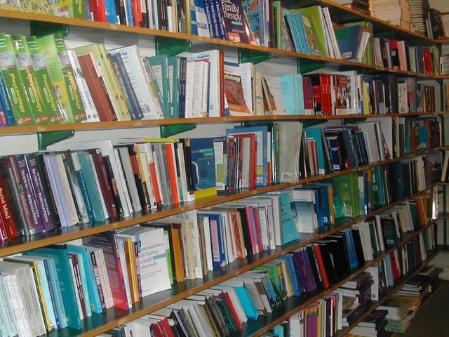 Packed shelves in Bookworm in 2004.