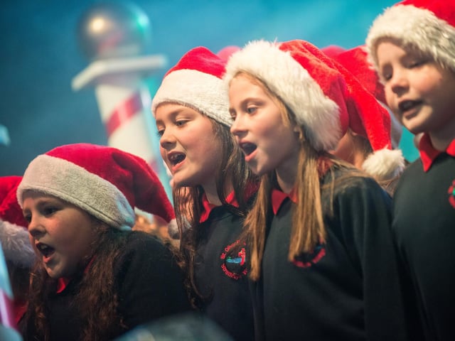 Members of St. Oliver Plunkett's Primary School Choir sing their hearts out duirng the Christmas Lights Switch on In Derry. PIcture Martin McKeown. Inpresspics.com. 22.11.18
