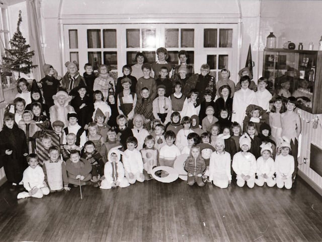 Culmore Primary Schol Christmas Panto Hansel and Gretel.