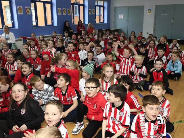Derry City FC players players Michael Duffy, Brian Maher and Conal McDermott pre-Cup final visit St. Patrick’s PS, Pennyburn, (Photo - Tom Heaney, nwpresspics)