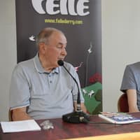 9 photographs from Richard McAuley and Paul Gosling book launches at Derry Féile 2025