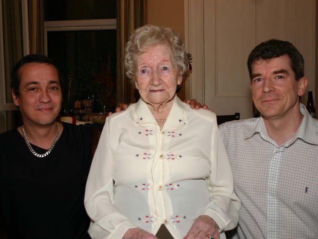 Grandsons Stephen King and David Buchanan pictured with Granny Maryon her 98th Birthday.3894/dd : Parties and celebrations across Derry in May 2006.