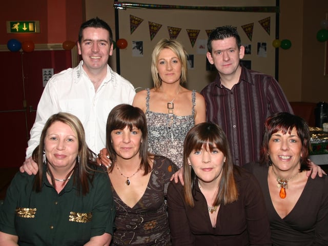 Birthday girl Una with her sisters Carol, Una,Given, and Martina, back row brothers Garth and Mark and Corrine. 2078/dd