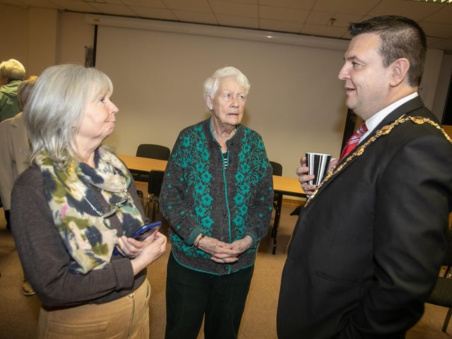 Mayor McHugh in conversation with Barbara Sweeney, Administrator, Creggan Enterprises/Rathmor Centre and Margaret McGlinchey, founding member of Rathmor 50+ Women's Club during his visit on Tuesday as part of the 'Showcasing Small Community Groups' initiative. (Photos: Jim McCafferty Photography) : Mayor visits Rathmore 50+ Women's Club.