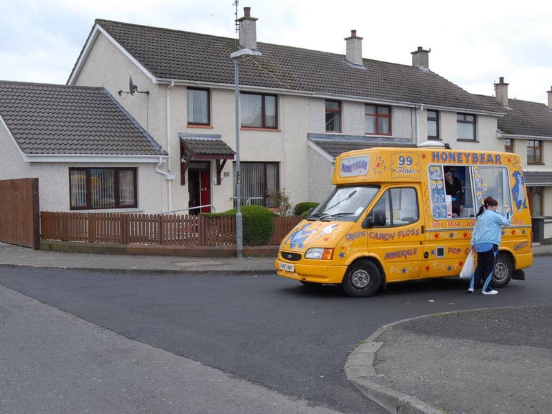 Liscloon Drive (Céide an Leasa Chlaoin). An Lios Claon, 'the sloping fort' (Bryson). The name occurs in the townlands of Liscloon Upper and Lower in Donaghedy parish, Co. Tyrone. O'Donovan preferred the interpretation Lios Cluaine, 'fort of the lawn or meadow' for the Donaghedy townlands but the historical forms like Liscleen suggest that Lios Claon is more likely.