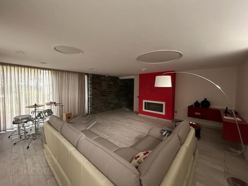 Property: Sleek and modern 5 bed home for sale in Culmore area of Derry