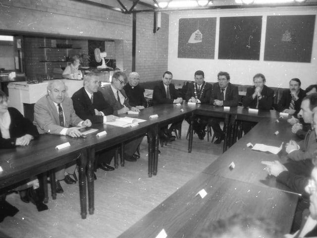 Taoiseach Bertie Ahern and Fianna Fáil delegates meeting local politicians and civic representatives and the Bloody Sunday families in January 1998.