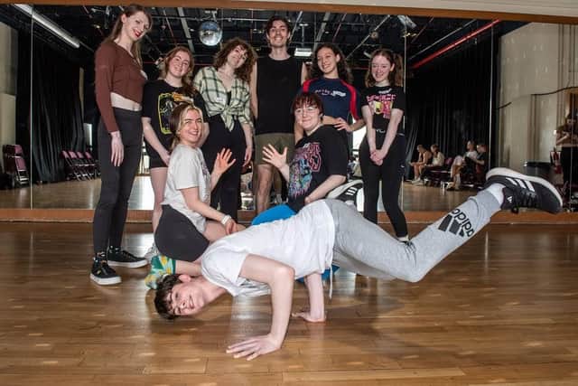 Local young people had the unique opportunity to train with a West End professional when pupils from St Joseph’s Boys School, St Cecilia’s College and performing arts students from the North West Regional College took part in an exclusive dance workshop at the Millennium Forum.