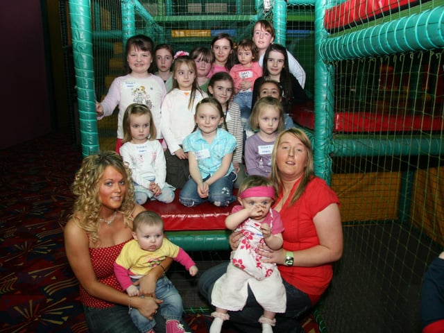 All girls together as Jodie celebrates her 1st birthday at Bananas 0028JML : Parties and celebrations April 2006: Jodie Kennedy.