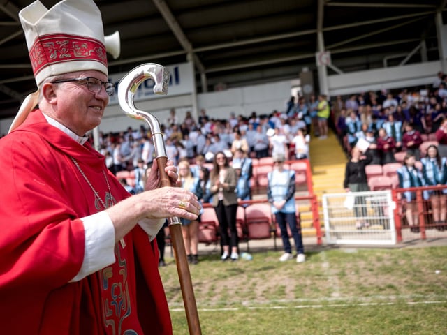 The annual Fan the Flame mass was celebrated recently in Celtic Park for pupils who recently made their confirmation.