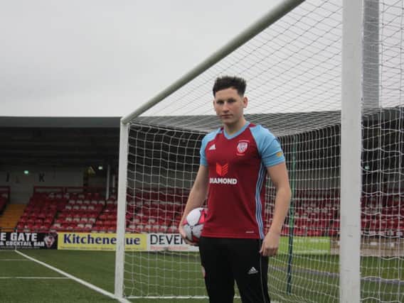 Derry City defender, Conor McDermott has joined Cliftonville on loan