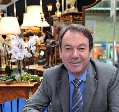 Eric Knowles will be giving free valuations