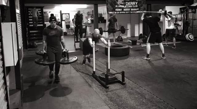 The four week muscle camp at FF Fitness was brought to a close with through farmers walks, prowler push & pulls, sledgehammer tractor tyre training , kettlebells, deadlifts and more!