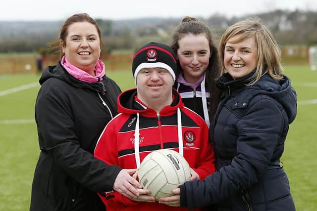 David Kelly with Aoife McGuigan, Ursula McGuigan and Ashling O'Connor atOwenbeg on Saturday. INLV1216-358KDR