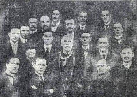 The first Nationalist led Corporation: Included are HC O'Doherty, Cathal Bradley, james Bonner, Richard Doherty, Patrick Meenan, Daniel O'Donnell, Jas.McClean, R McAnaney, Jas Gallagher, F O'Sullivan, H Cosgrive, Anthony Sullivan, P Hegarty, Mrs Morris, W Logue, E MacCafferty, DJ Shiel, Wj O'Donnell, Con Doherty, Con Bradley and Joseph McKernan.