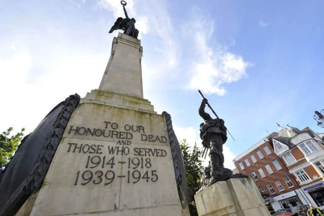 The War Memorial in the Diamond, Derry. DERR3715GS099