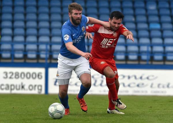 McCourt in action for his last club Glenavon. 
Photo by TONY HENDRON/Presseye.com.